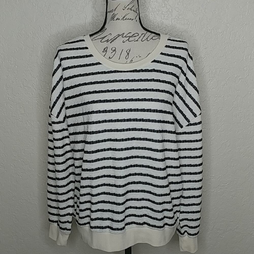 Berkley Jensen Textured Sweatshirt Size XL‎